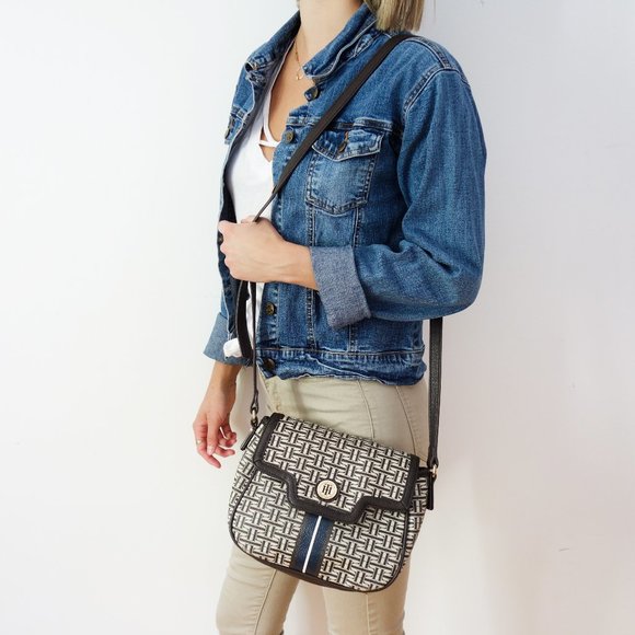 TOMMY HILFIGER Crossbody Bag - Picture 1 of 6